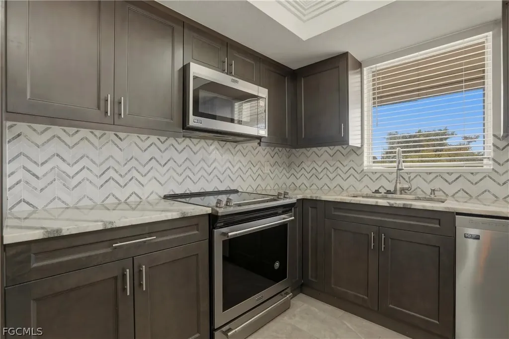 403 SE 43rd Terrace Cape Coral FL 33904
