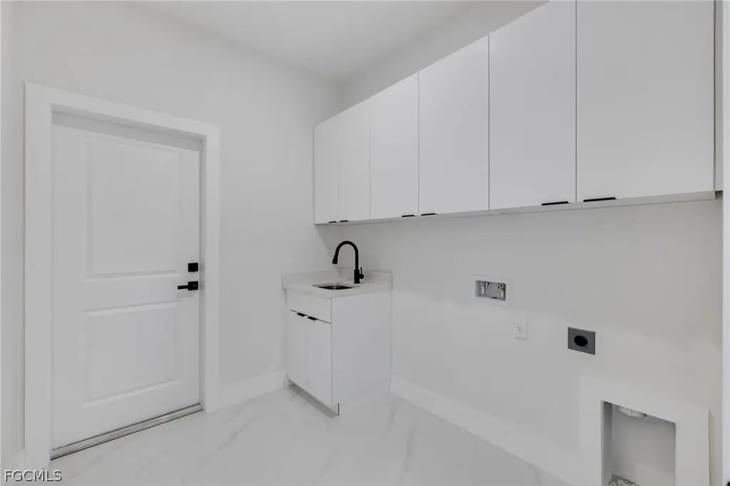 1810 NE 6th Place Cape Coral FL 33909