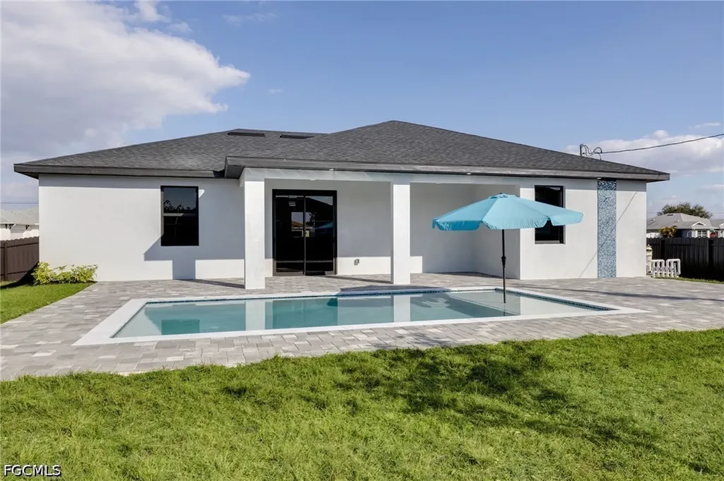 1810 NE 6th Place Cape Coral FL 33909