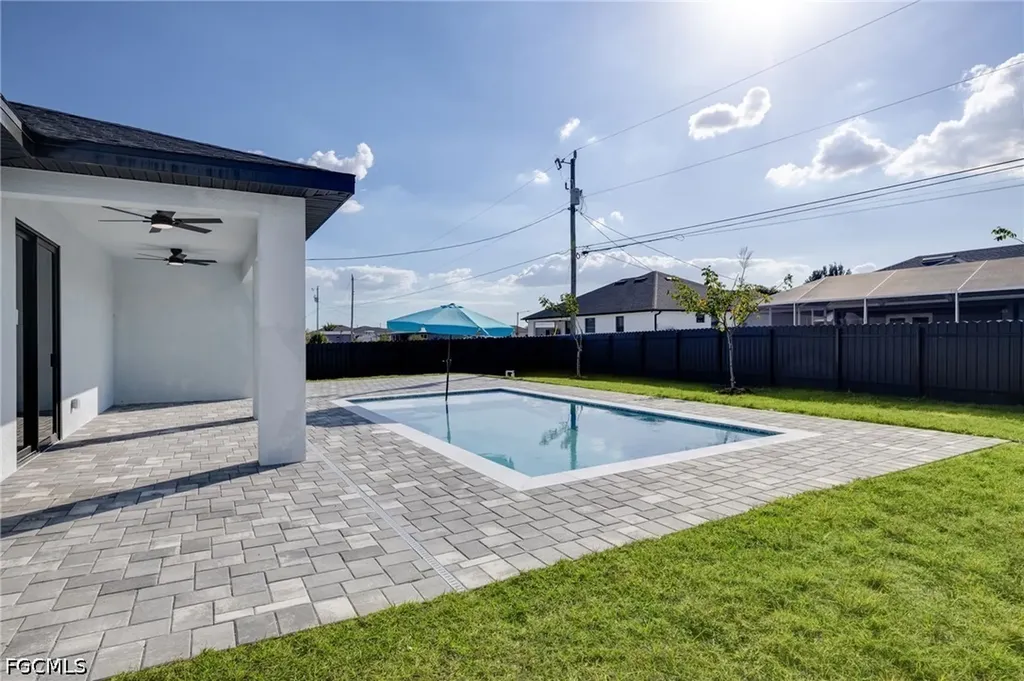 1810 NE 6th Place Cape Coral FL 33909