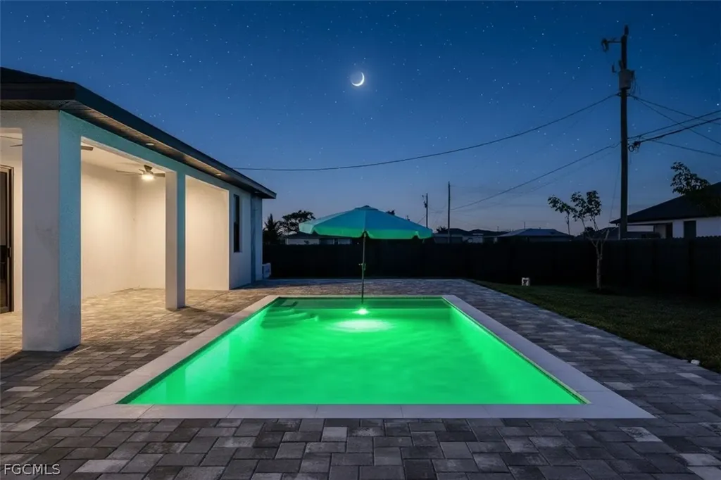 1810 NE 6th Place Cape Coral FL 33909