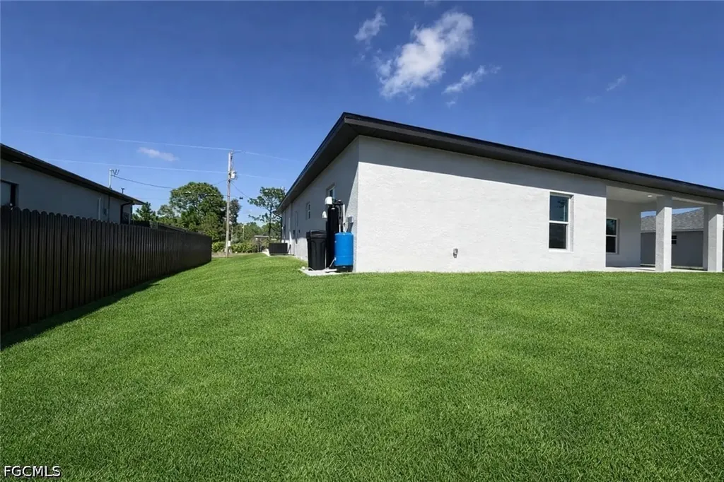 3005 31st Street W Lehigh Acres FL 33971