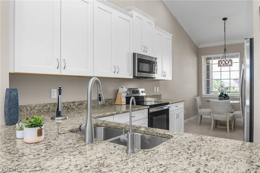 9366 Pocida Court Naples FL 34119