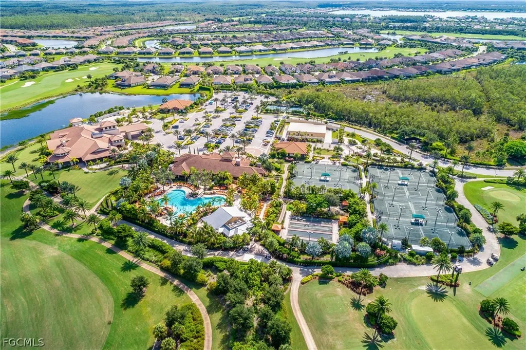 9366 Pocida Court Naples FL 34119