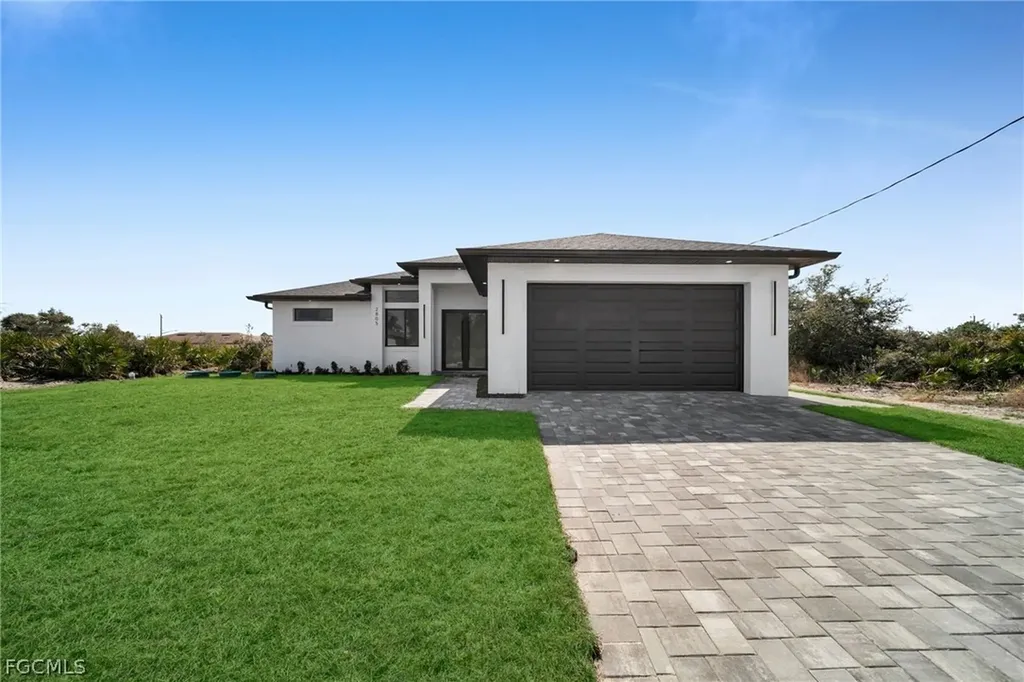 2805 58th Street W Lehigh Acres FL 33971