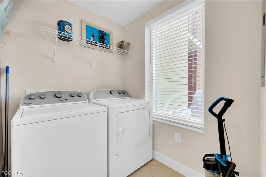 2745 1st Street Fort Myers FL 33916