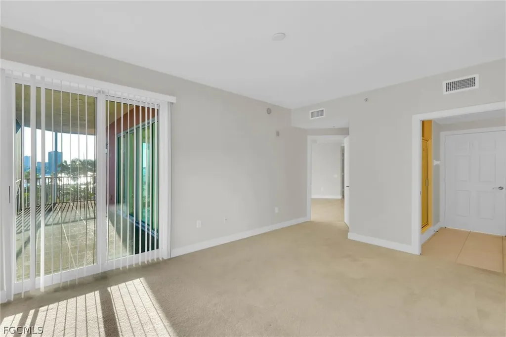 2745 1st Street Fort Myers FL 33916
