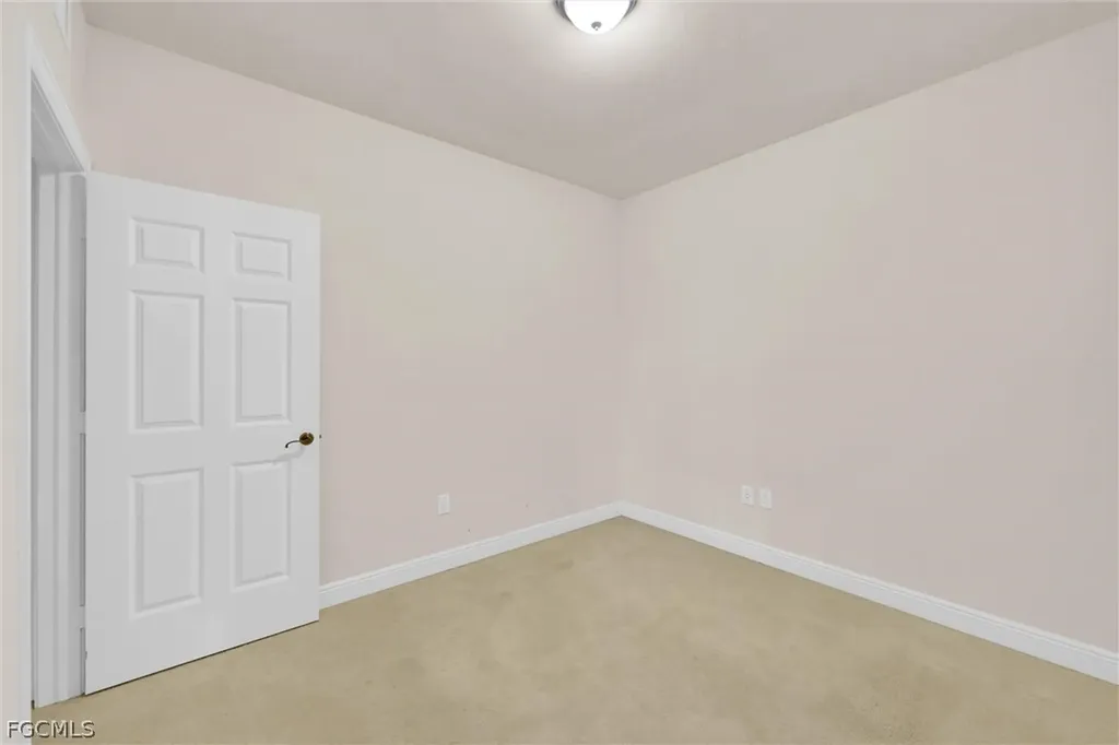 2745 1st Street Fort Myers FL 33916