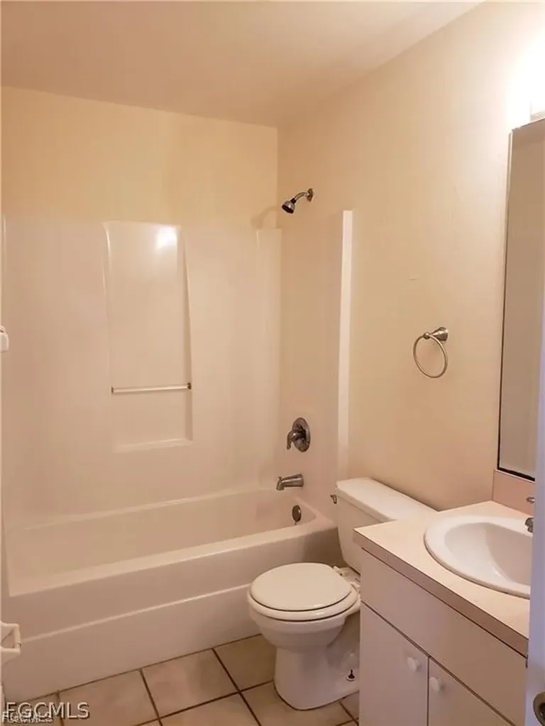 1247 Bacon Avenue Fort Myers FL 33913