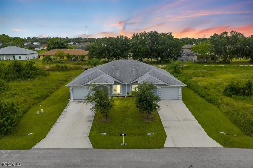 305-307 Hightower Avenue S Lehigh Acres FL 33973