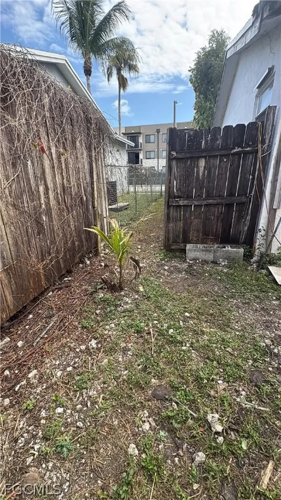 28640 SW 142nd Avenue Homestead FL 33033