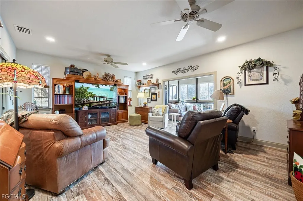 22800 N River Road Alva FL 33920