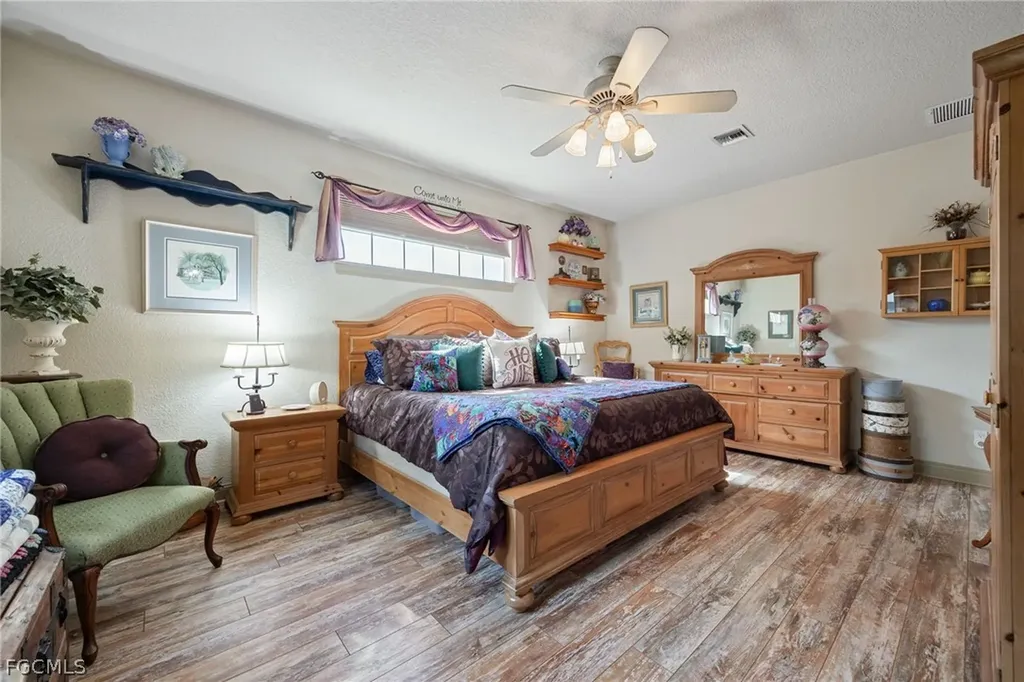 22800 N River Road Alva FL 33920