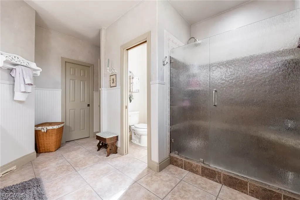 22800 N River Road Alva FL 33920