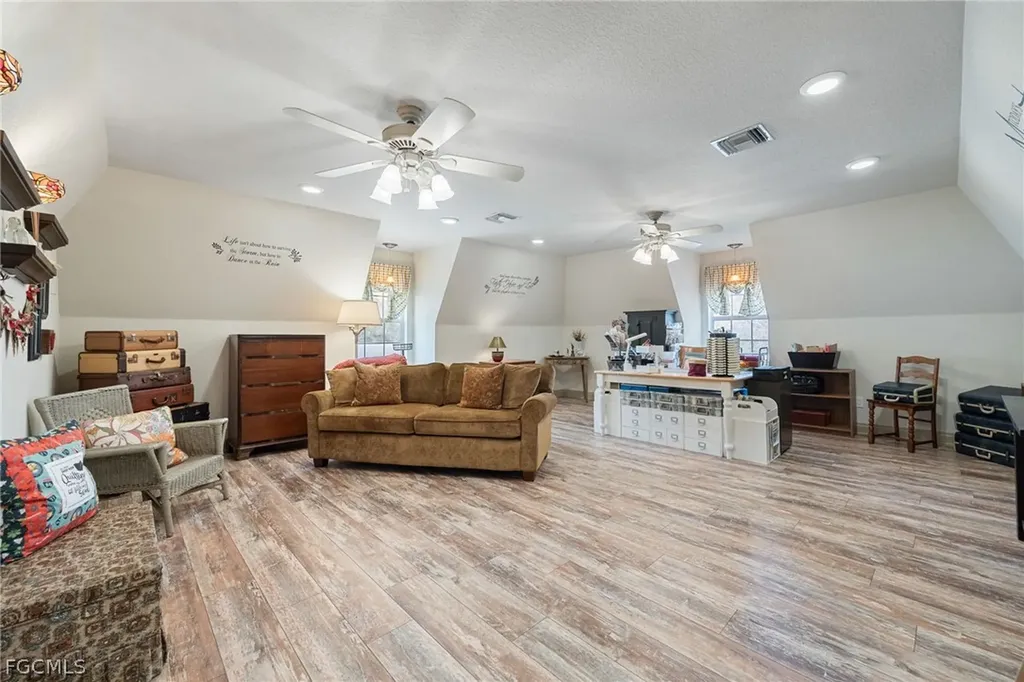 22800 N River Road Alva FL 33920