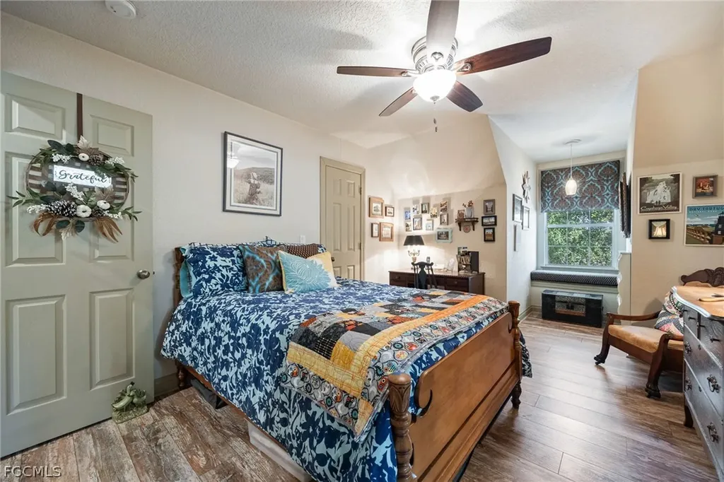 22800 N River Road Alva FL 33920