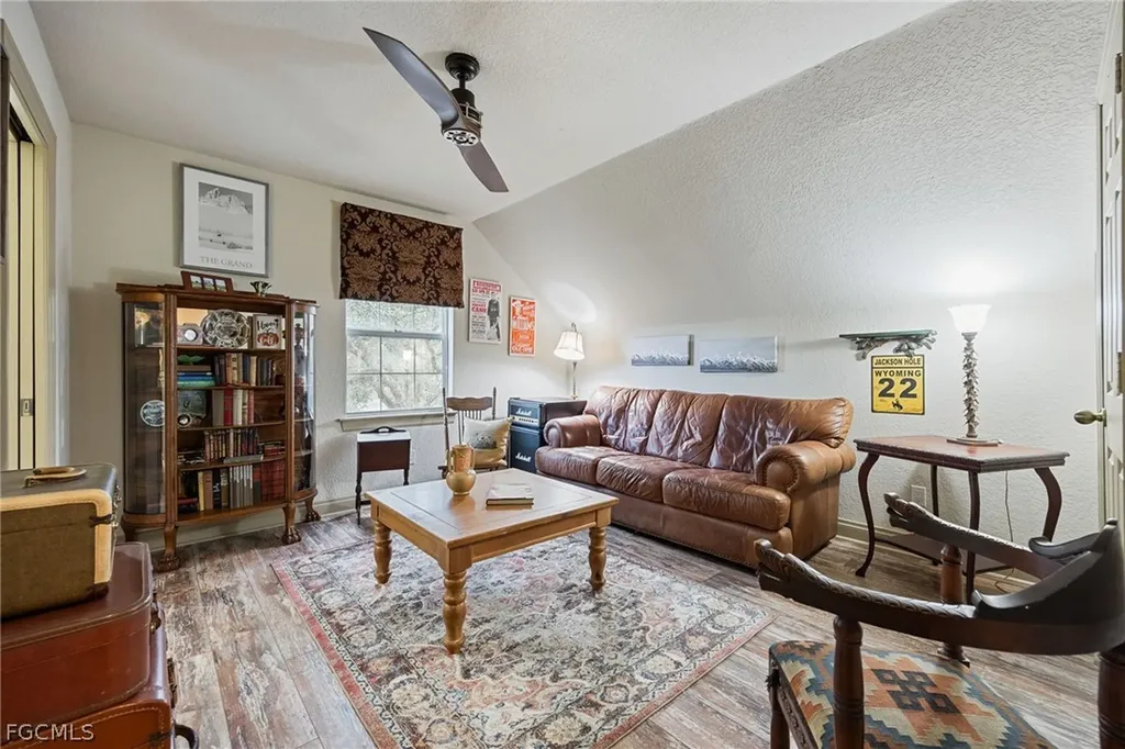 22800 N River Road Alva FL 33920