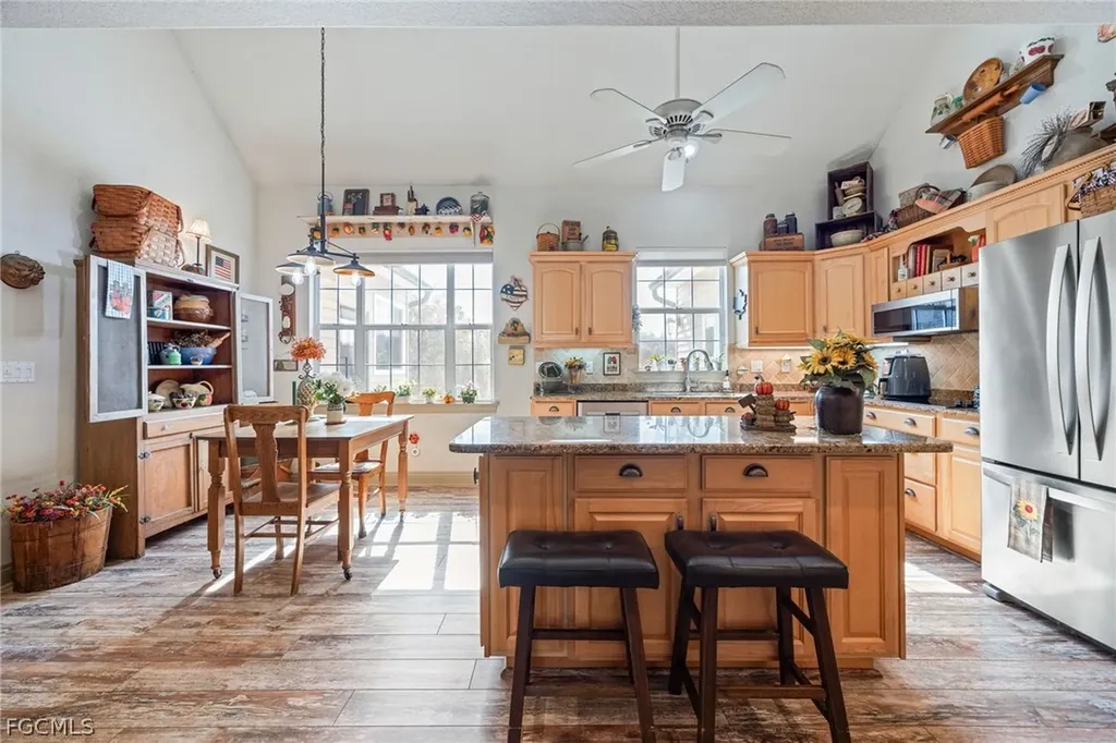 22800 N River Road Alva FL 33920