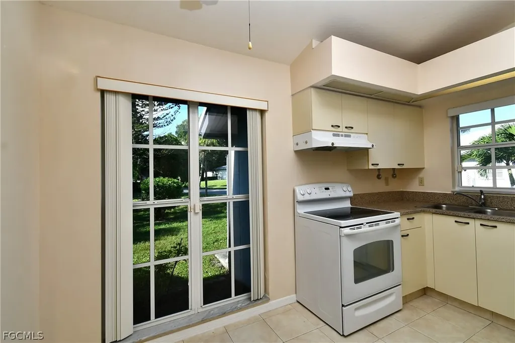 10655 Vanceboro Court Lehigh Acres FL 33936