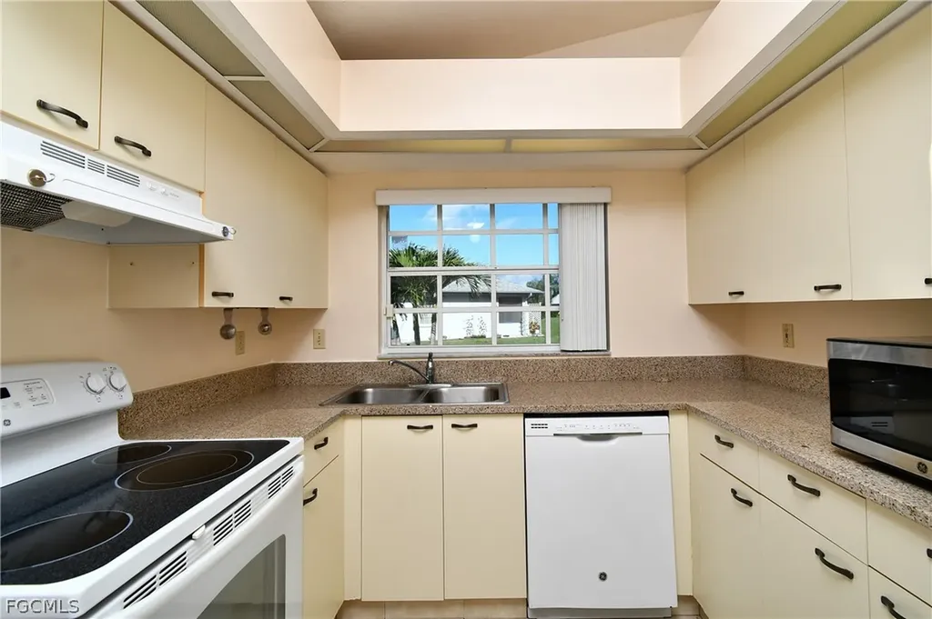 10655 Vanceboro Court Lehigh Acres FL 33936