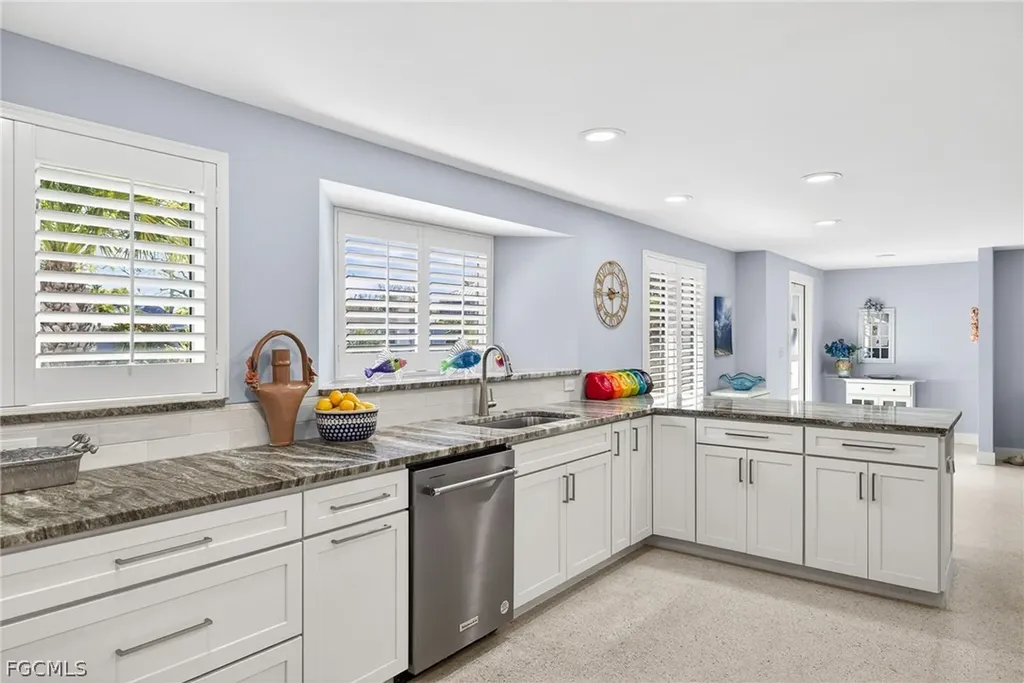 1972 Roseate Lane Sanibel FL 33957
