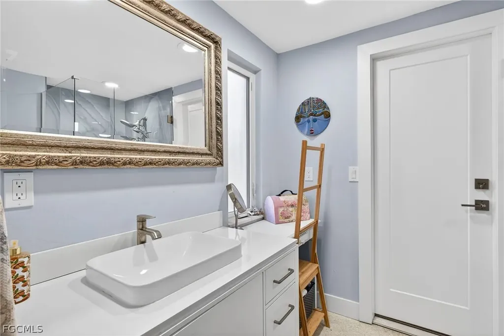 1972 Roseate Lane Sanibel FL 33957