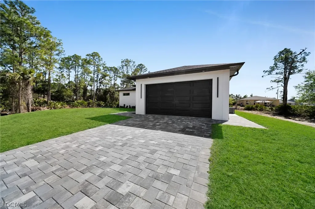 2903 49th Street W Lehigh Acres FL 33971