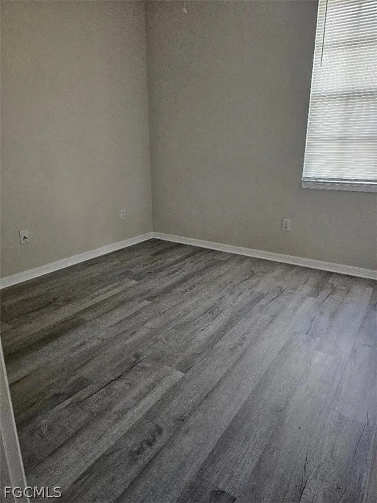 2619 NW 2nd Place Cape Coral FL 33993