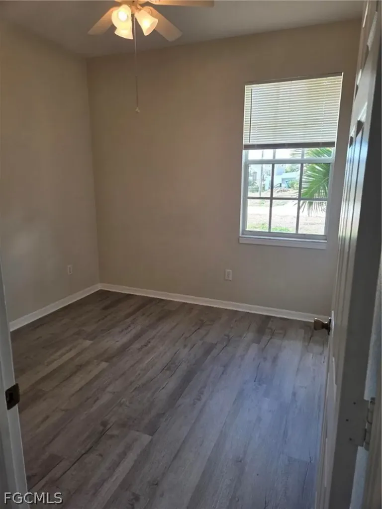 2619 NW 2nd Place Cape Coral FL 33993