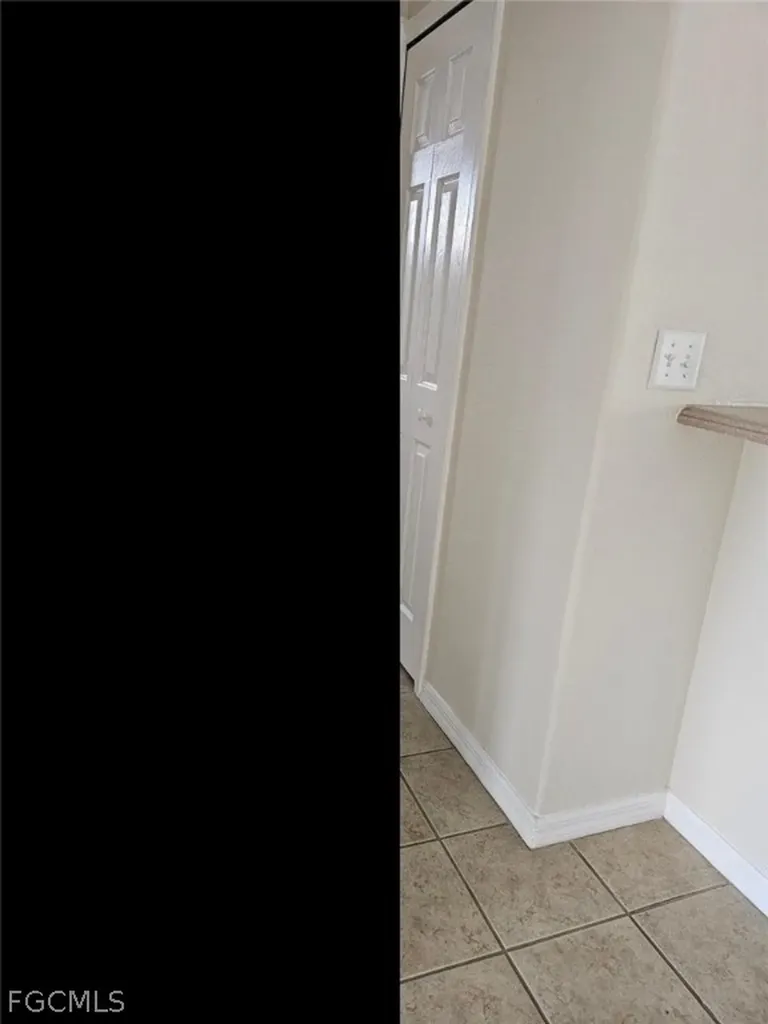 2619 NW 2nd Place Cape Coral FL 33993
