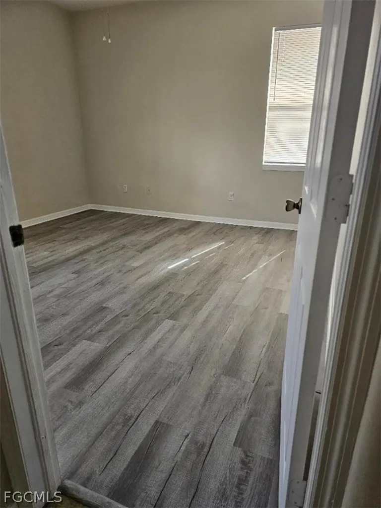 2619 NW 2nd Place Cape Coral FL 33993