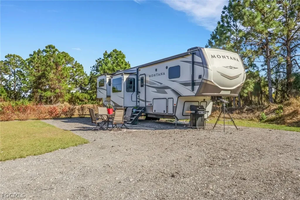 1105 Milwaukee Boulevard Lehigh Acres FL 33974