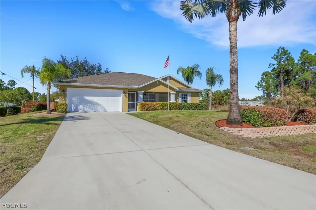 1105 Milwaukee Boulevard Lehigh Acres FL 33974