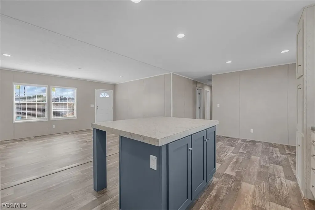 864 Yacht Club Way NW Moore Haven FL 33471