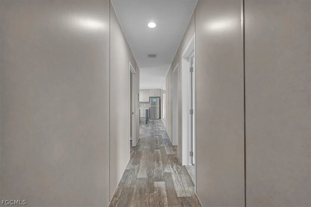 864 Yacht Club Way NW Moore Haven FL 33471