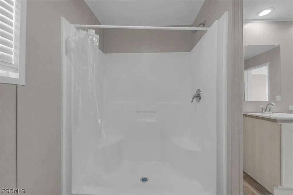 864 Yacht Club Way NW Moore Haven FL 33471