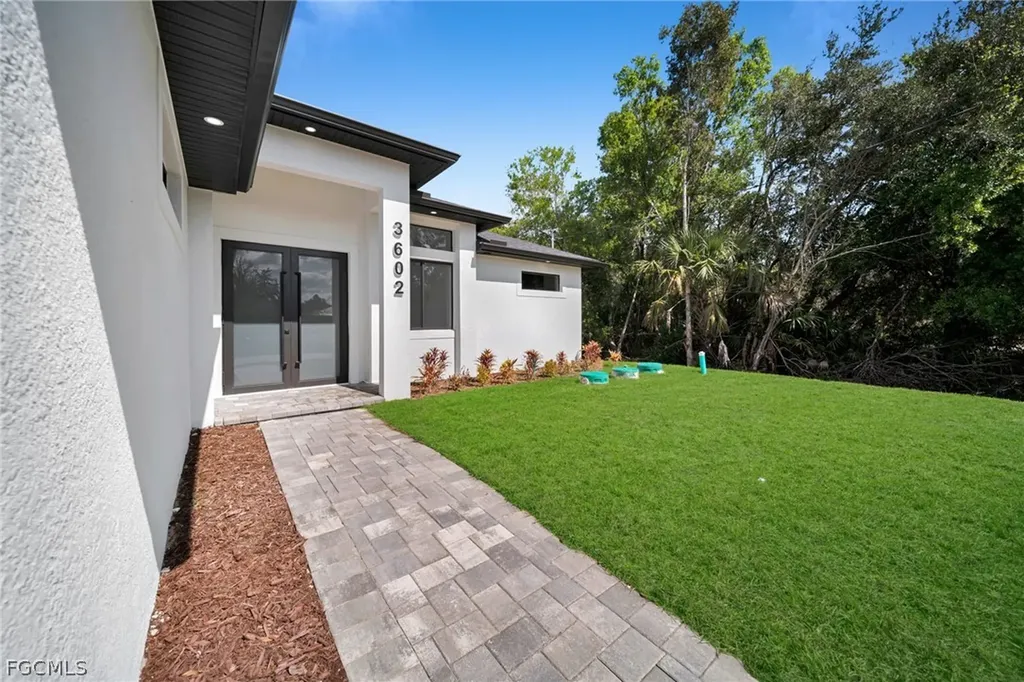 3602 58th Street W Lehigh Acres FL 33971