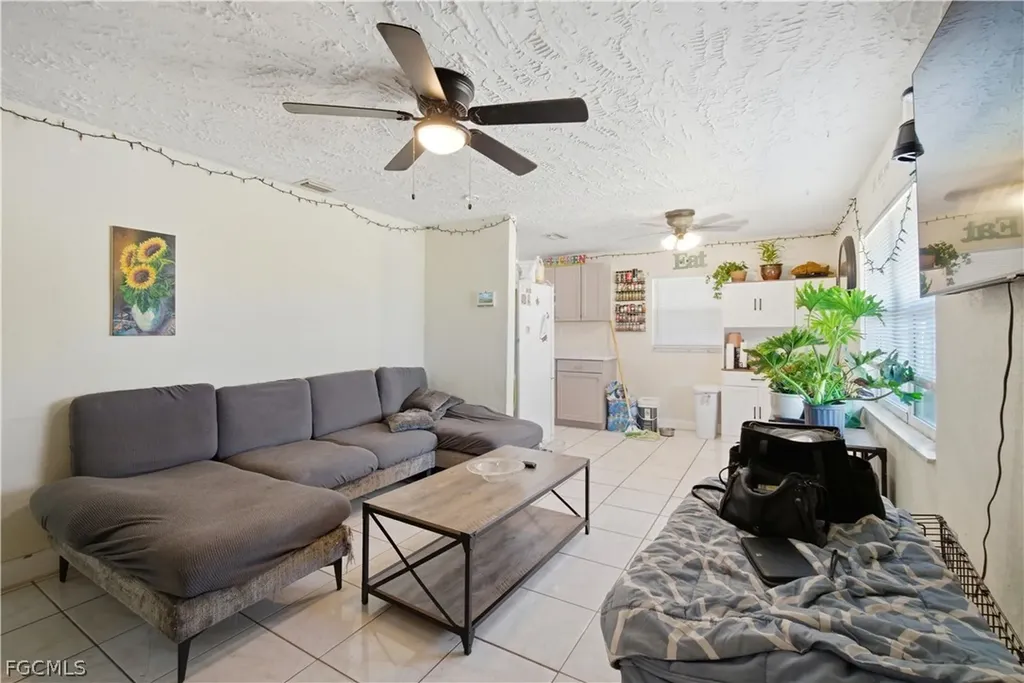 3807 Highland Avenue Fort Myers FL 33916