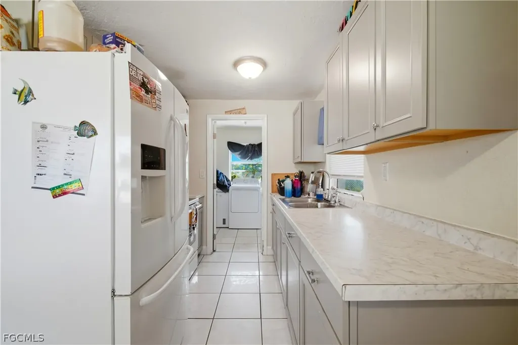 3807 Highland Avenue Fort Myers FL 33916