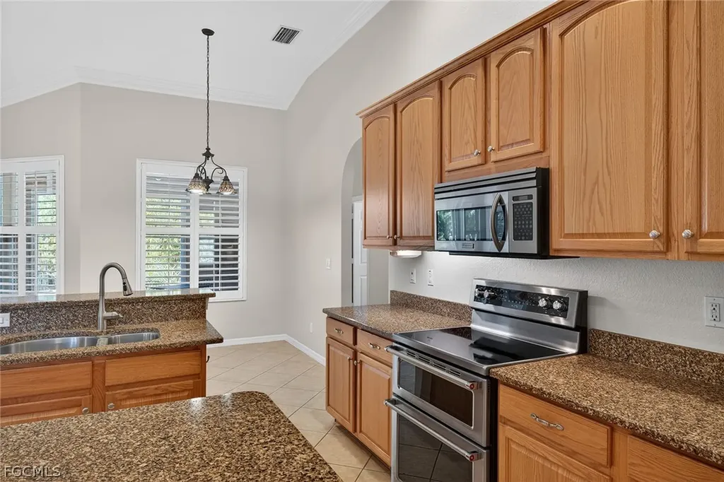 9580 Gladiolus Preserve Circle Fort Myers FL 33908