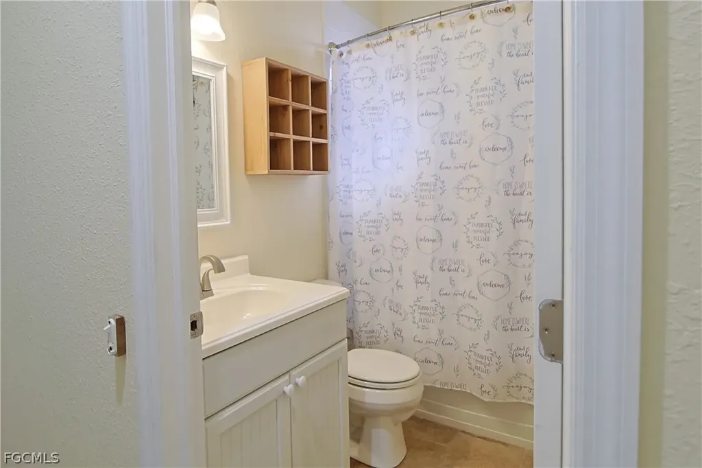 21531 Pearl Street Alva FL 33920