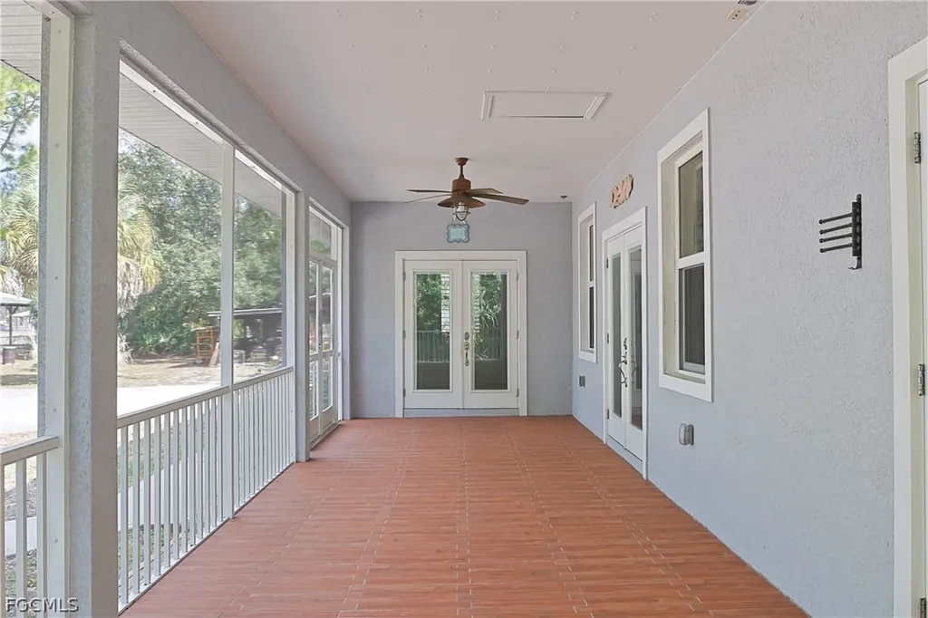 21531 Pearl Street Alva FL 33920