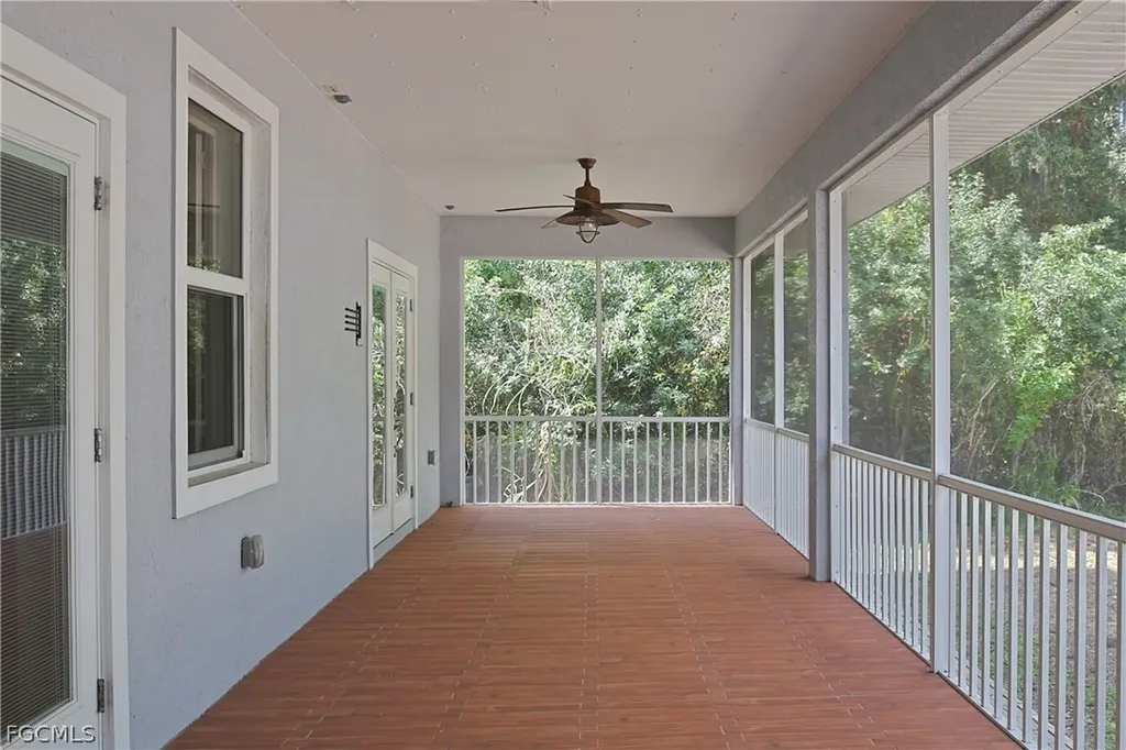 21531 Pearl Street Alva FL 33920