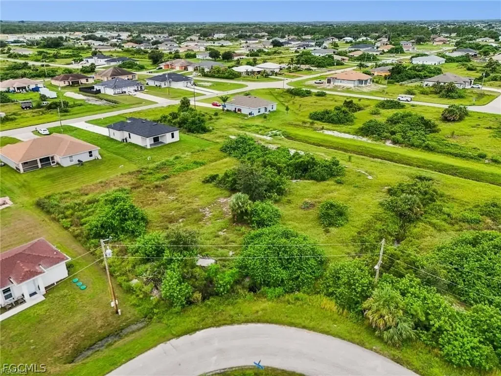 372 Pinafore Avenue Lehigh Acres FL 33974