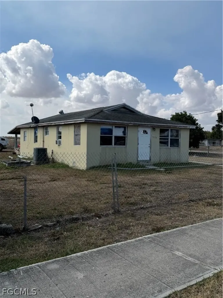 1274 Hookers Point Road Clewiston FL 33440