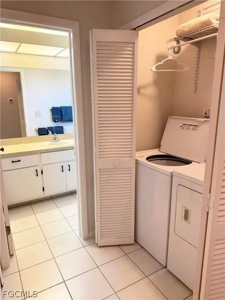 11220 Caravel Circle Fort Myers FL 33908
