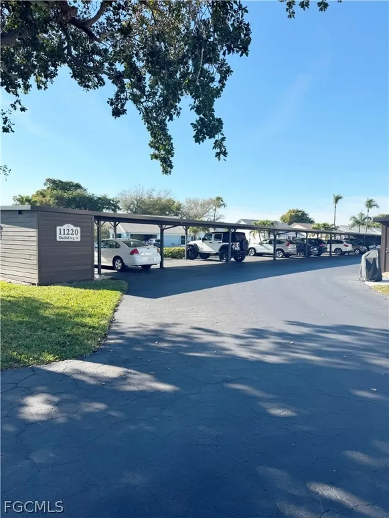 11220 Caravel Circle Fort Myers FL 33908