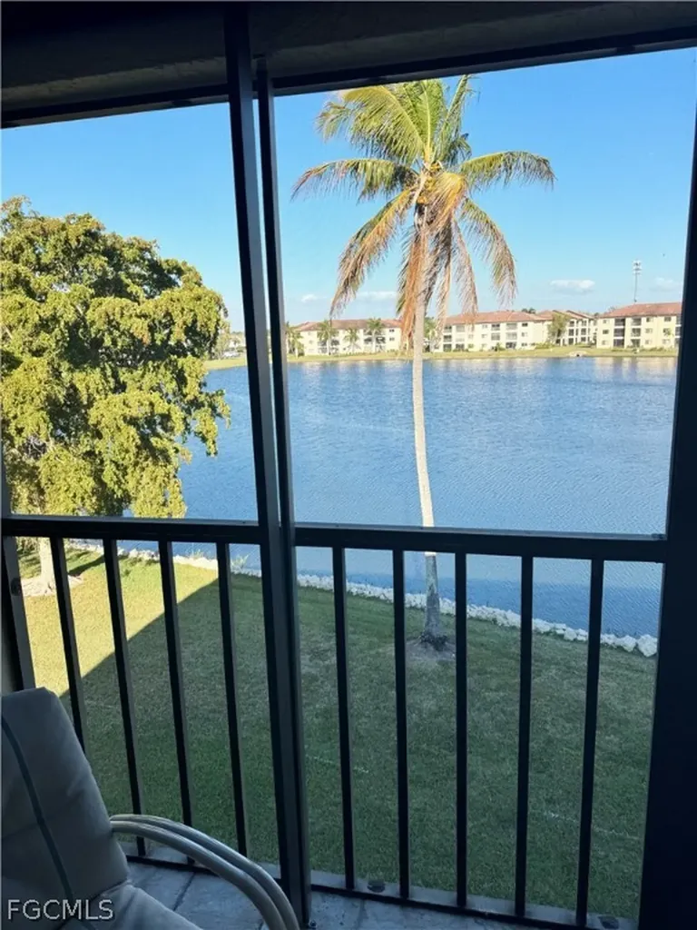 11220 Caravel Circle Fort Myers FL 33908