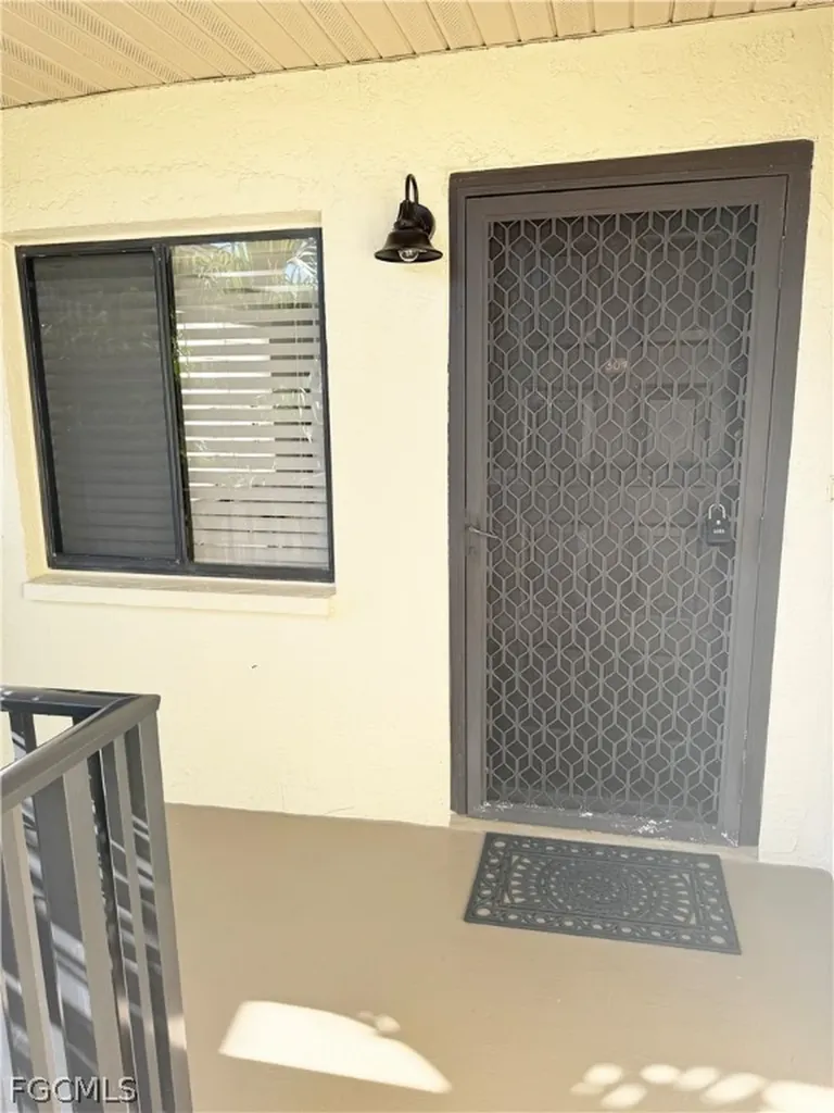 11220 Caravel Circle Fort Myers FL 33908