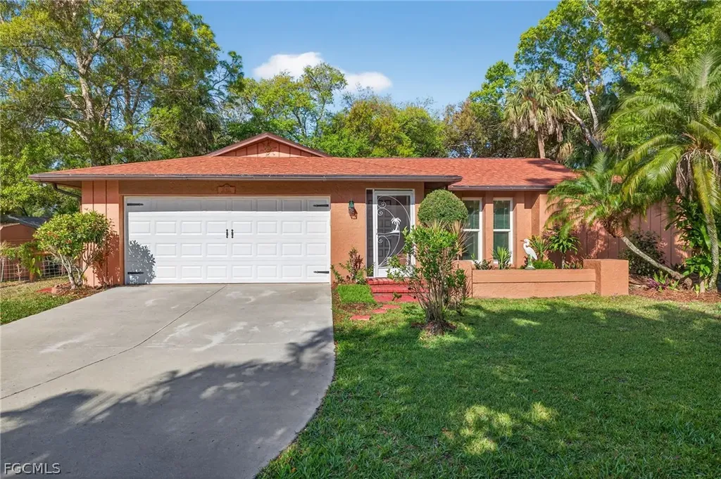 North Fort Myers FL, 17411 Williamsburg Drive
